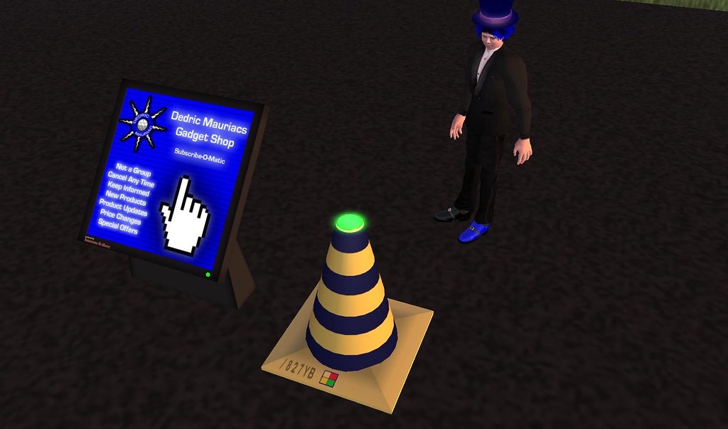 A golden cone - Dedric Mauriac